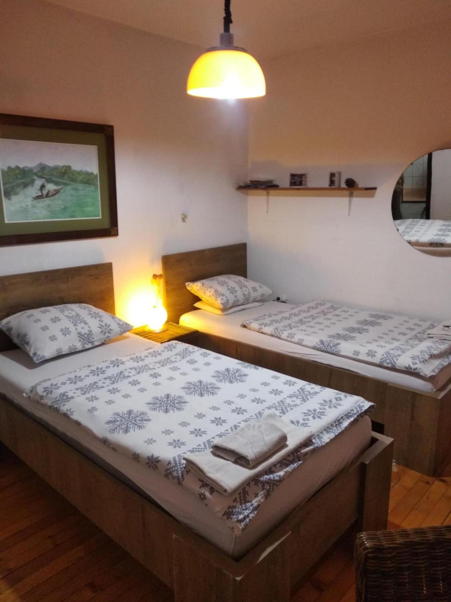 Two Babies Hotel Mostar Exterior photo